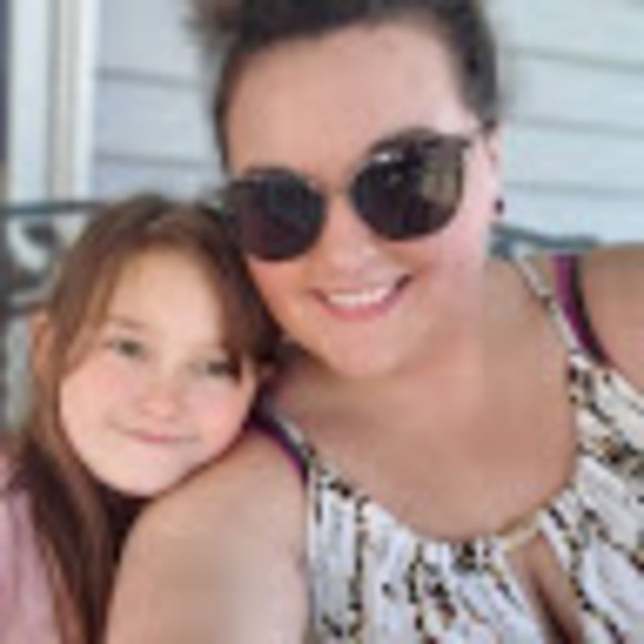 Meet your Posher, Sarah - Picture 1 of 1